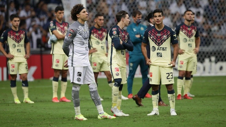 La desazón de los jugadores del América tras la derrota con Monterrey.