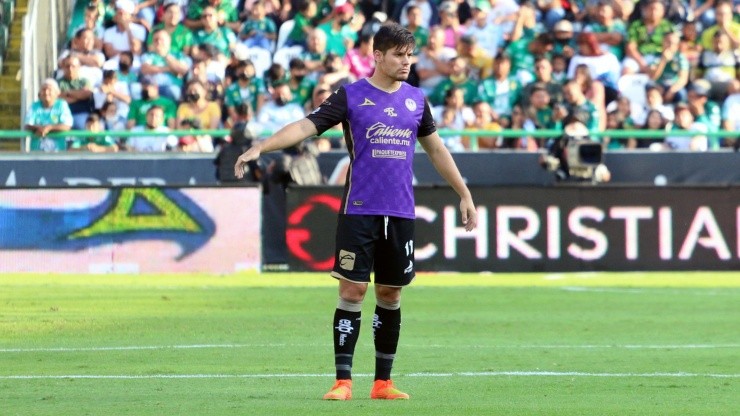 Jorge Meré busca afianzarse en la Liga MX con Mazatlán.