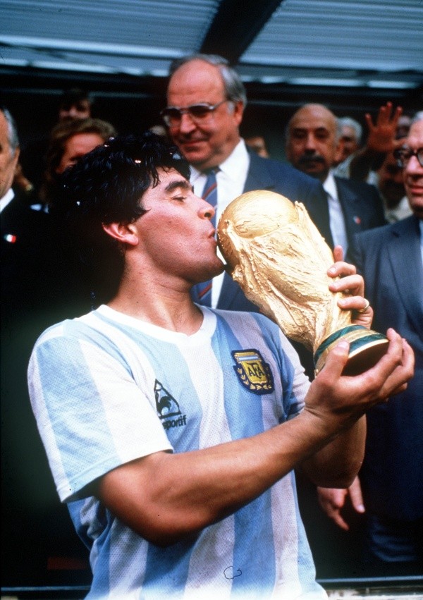 Maradona Campeón del mundo con Argentina en México 1986 Maradona Campeón del mundo con Argentina en México 1986