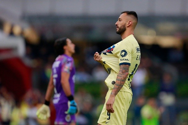 Emanuel Aguilera América vs. Chivas Emanuel Aguilera América vs. Chivas